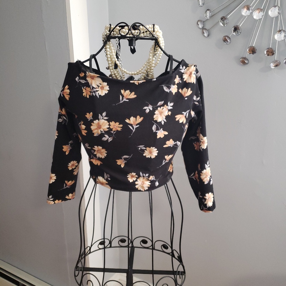 CROP QUARTER SLEEVE SHIRT FOREVER 21